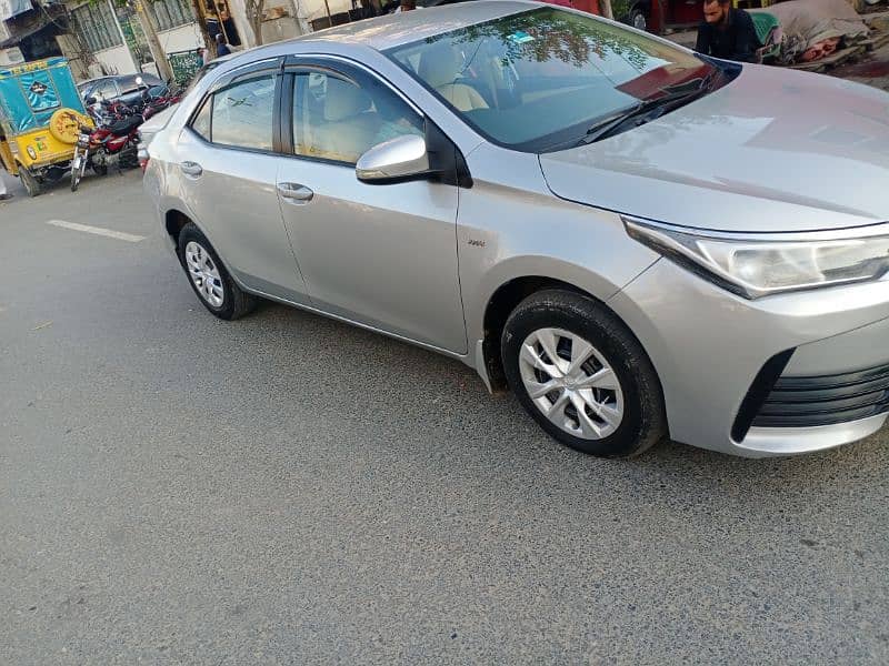 Toyota Corolla GLI 2018 (03247607332) 6