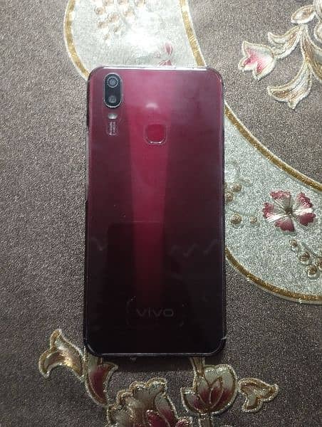 vivo y 11 3gb 32 gb perfect condition low price 4