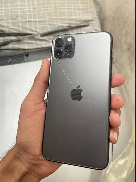 iPhone 11 pro max factory unlocked non pta 4