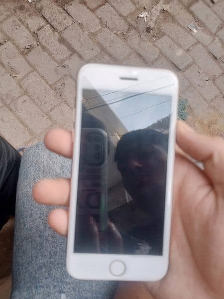 iphone 8 new condition  non pta 2