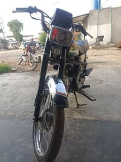 2021 Model united for sale
good condition pakki raseeden