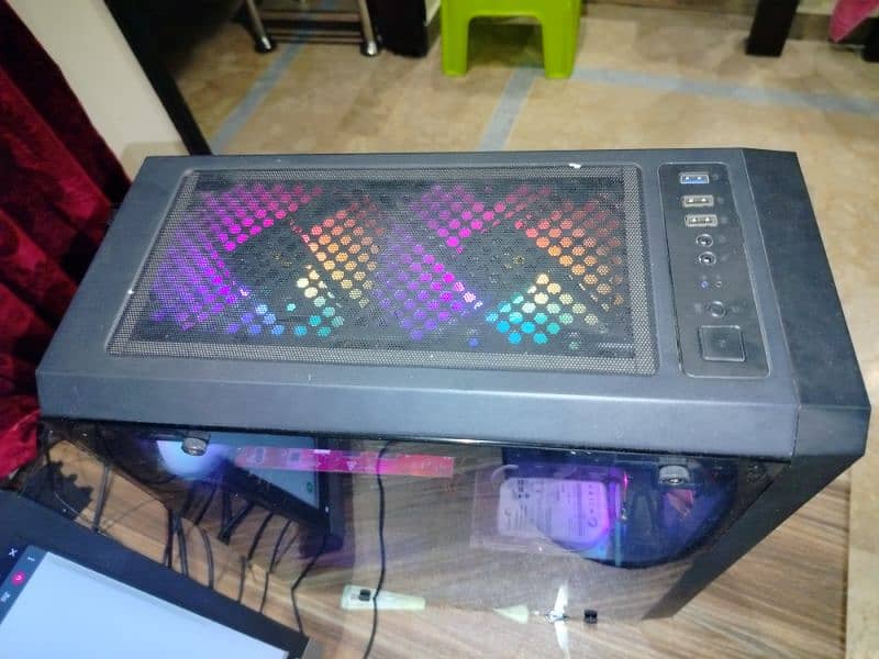 Custom gaming PC in low cost 3