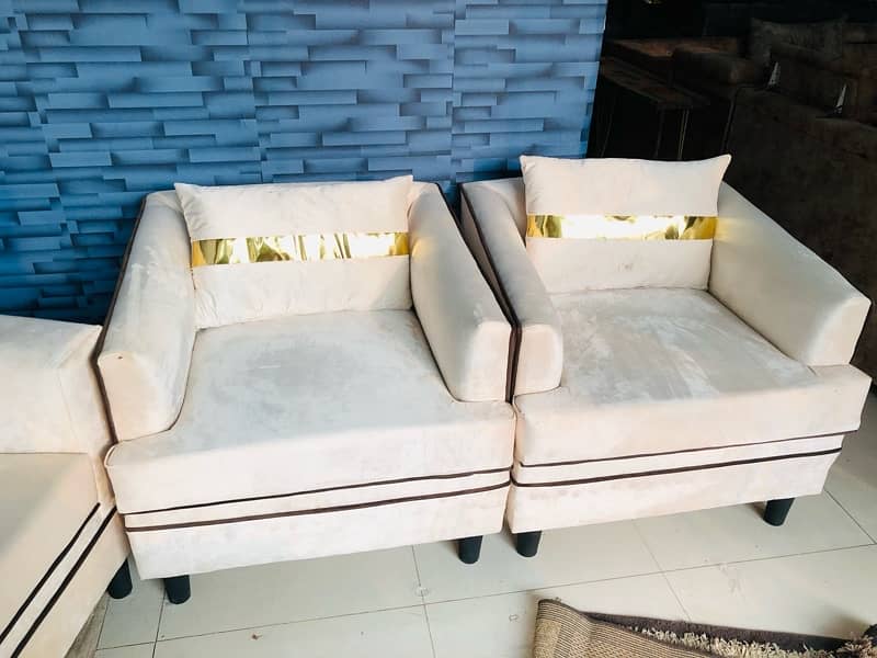 5&7 seater sofa set available 12