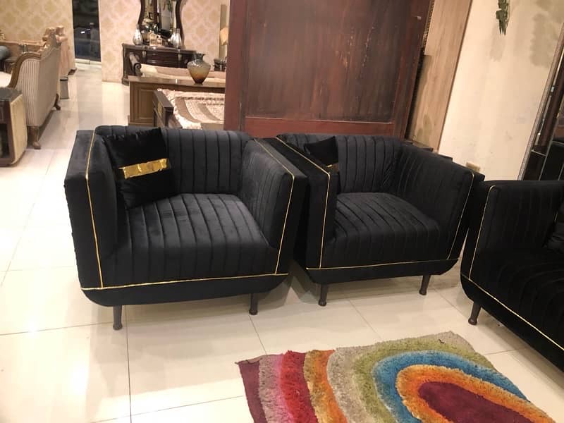 5&7 seater sofa set available 15