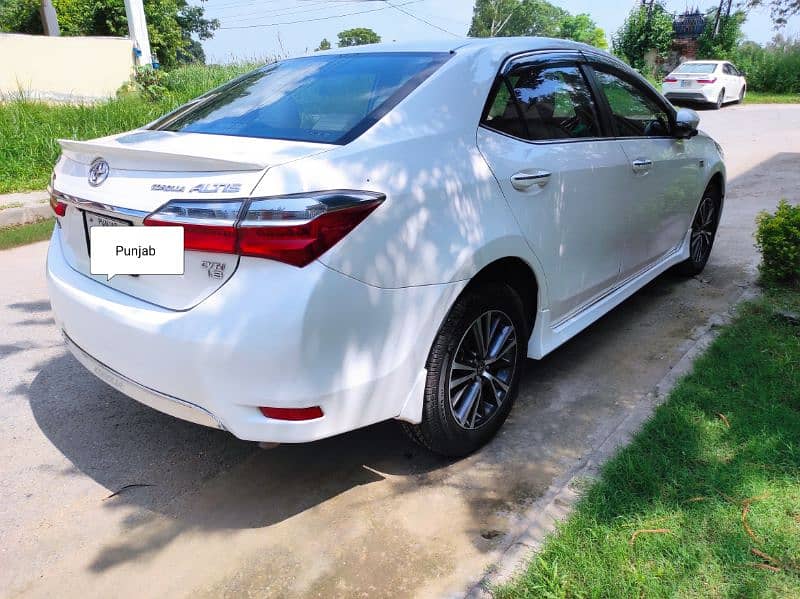 2020 Toyota Corolla Altis Grande 1.8CVT 3