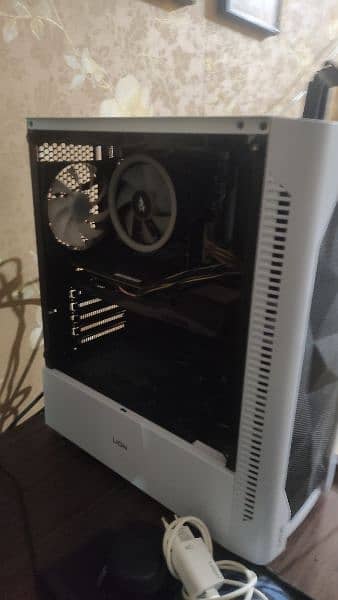 TESTED GAMING PC WITH BOXES 0