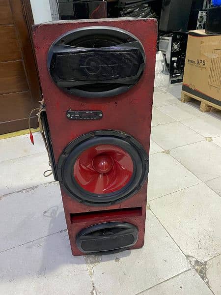 Compelet Sound system for Cars 2 Speaker Buffers And Very Good Amp 4