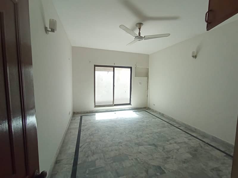 PRIME Location 7 Marla First Floor For Sale In Rehman Gardens Near Dha Phase 1 5