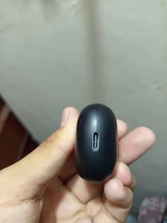 Xbuds used 2 months price 2000 condition new