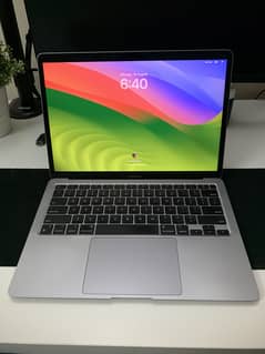 13" MacBook Air M1 (8/256)