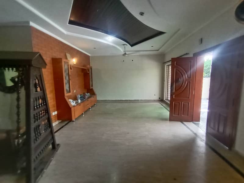 PRIME Location Kanal Lower Portion Available For Rent in DHA Phase 4 Block DD Near Park 16