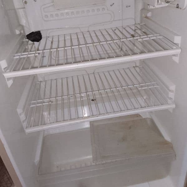 pel refrigerator good running condition best cooling 9