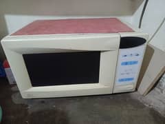 microwave oven