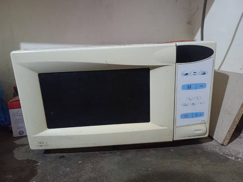 microwave oven 1