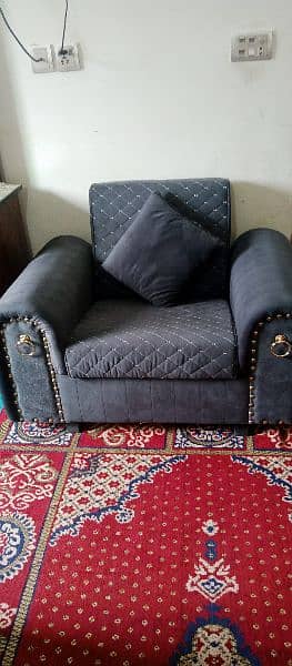 sofa combed 5 seter 2 month use 4