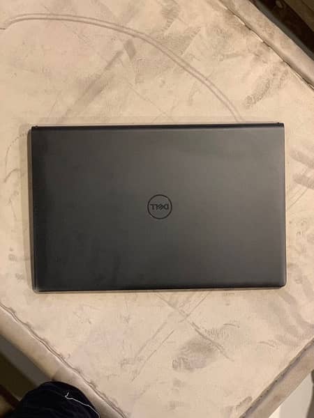 Dell vostro 3510 i7 8gb 1Tb 256gb ssd 15.6inch 0