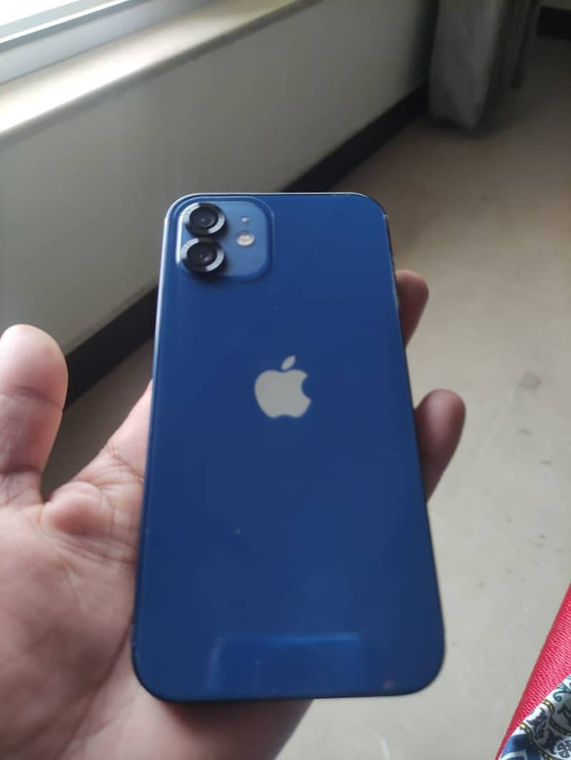 Iphone 12 for sale blue colour. Non pta factory unlock 4