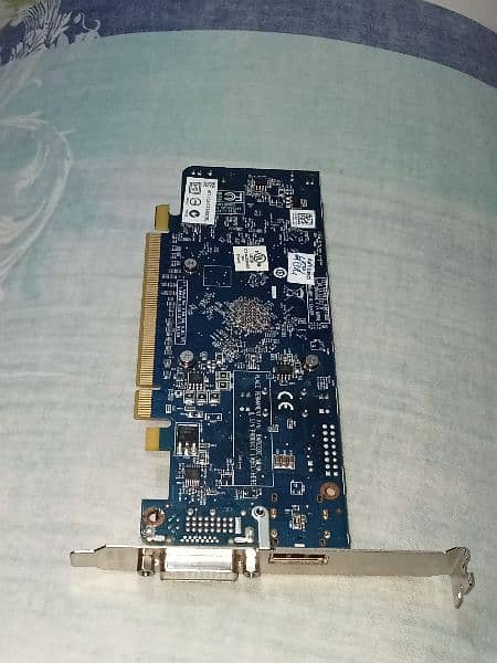 AMD Radeon HD 7570
 , 1GB , DDR5 , 128 Bit Graphic Card 2