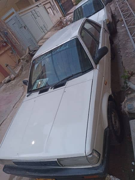 Nissan Sunny 1987 3