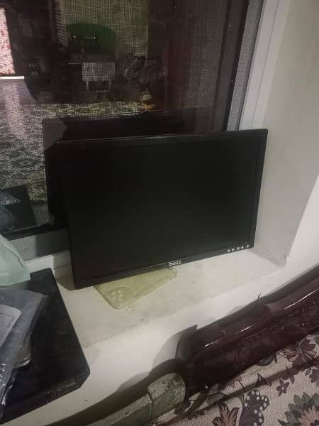 dell 19 inch. fresh 0