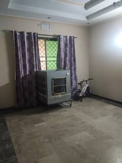 3 Bed Upper Portion With Gas Available 0