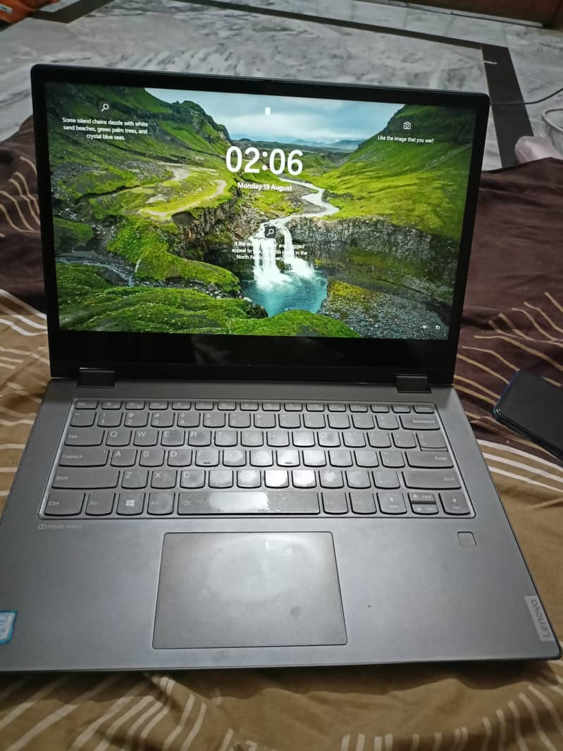 Lenovo Flex 5 14 2 in 1 laptop. Core i5 8th gen touch screen x360. 10