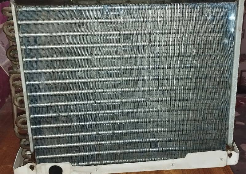 0.75 Ton Window AC - Good Condition 3