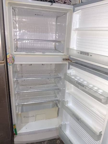 Dawlance Fridge, Glass Door, Good Condition, Running Condition 1