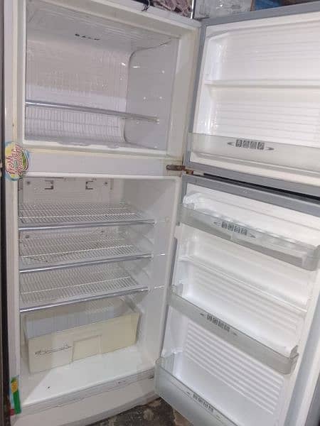 Dawlance Fridge, Glass Door, Good Condition, Running Condition 2