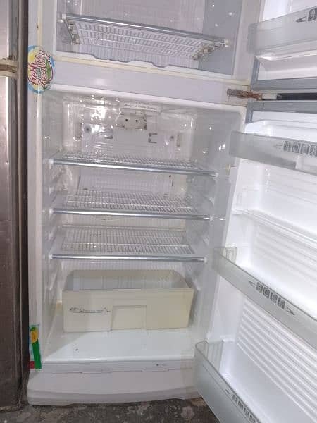 Dawlance Fridge, Glass Door, Good Condition, Running Condition 3