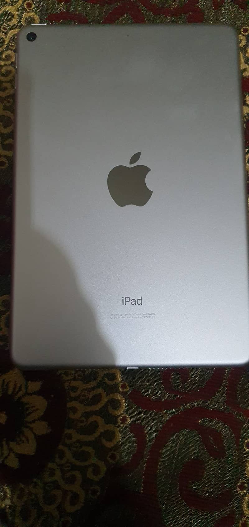 Ipad mini 5 complete box 2