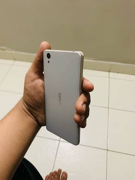 vivo Y51A 1