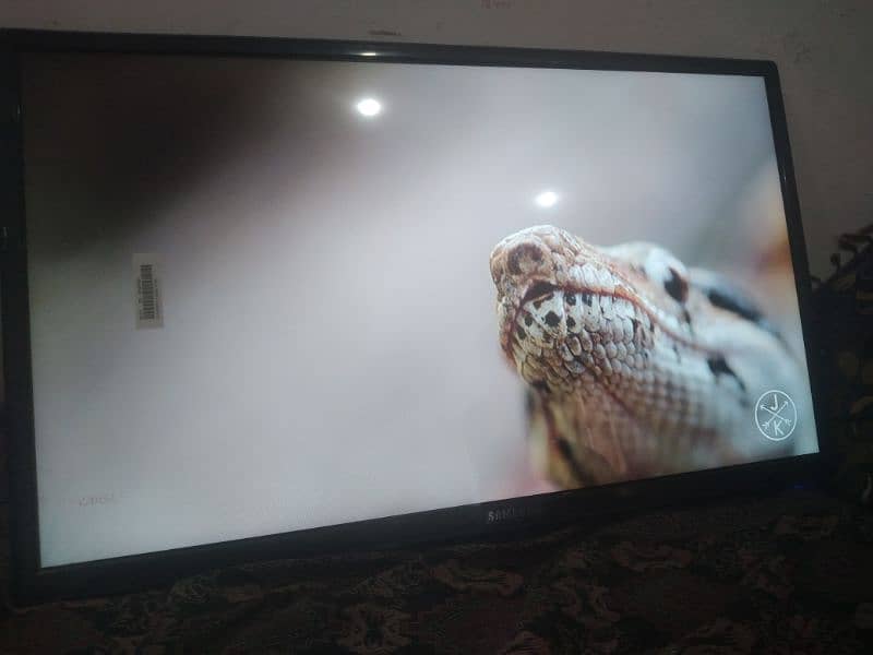 LED and LCD tv simple and android 7