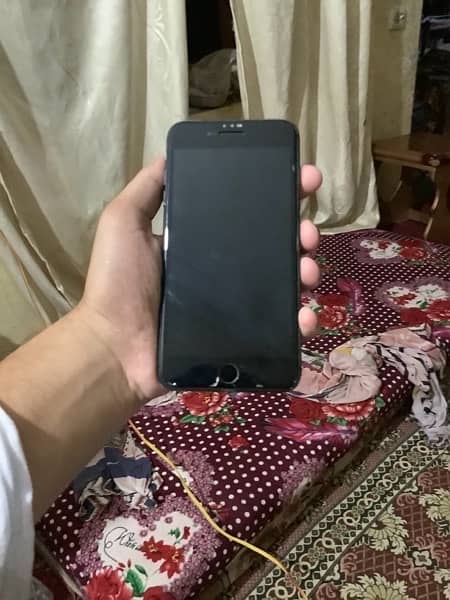 64 gb 9.5 conditions 8 plus black colour 2