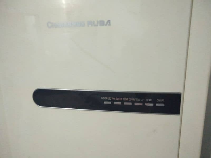 (2 Ton) DC Inverter. . Standing Chiller Ac. . 3 Years Used 4