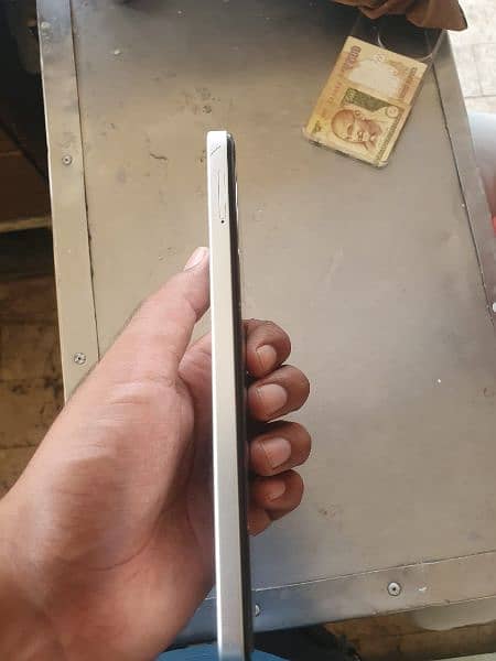 Infinix Smart 8pro 1