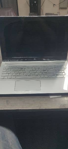 HP PAVILION  15-CC
(CORE I7-7TH GENERATION) 4