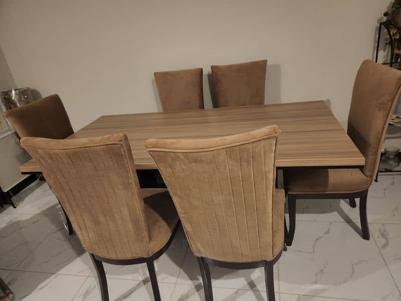 6 seater dining table 1