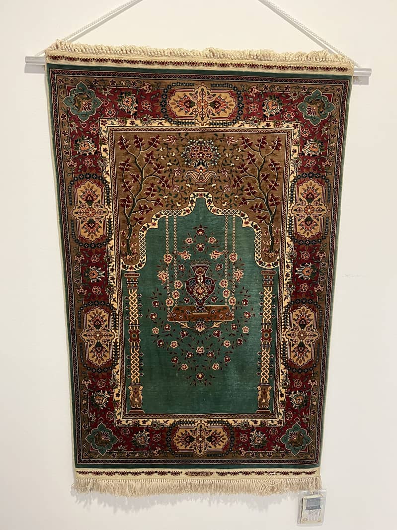 Genuine Turkish Hereke Silk Rug 2