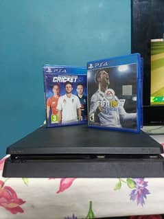 PS4 1 TB with 2 controllers and 2cds best quality slightly used all ok 0