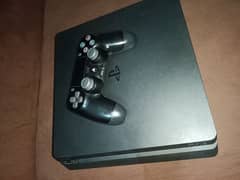 PS4 SLIM1TB WITH 11GAMES