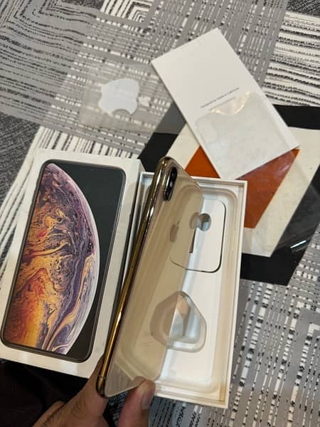 iphone Xsmax 256gb PTA approve 8