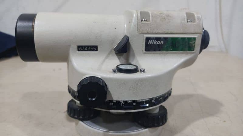 Nikon AC-2S 24X Automatic Level (360 degree) 1