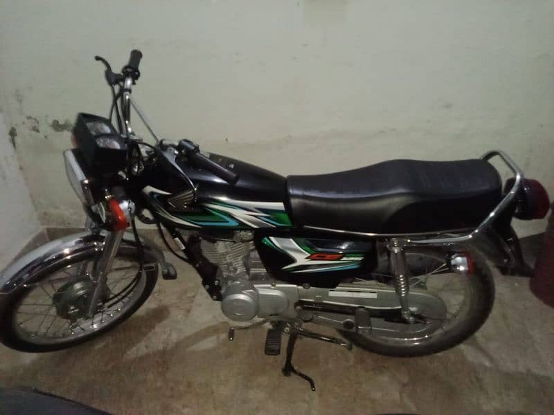 Honda CG 125 (03106686277) 1