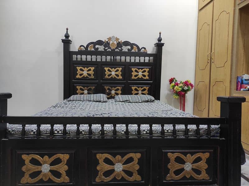 100% Original Shesham Bed for Sale 3