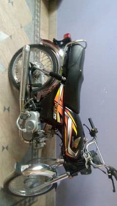 HONDA CD 70 2022 Model Black colour 0