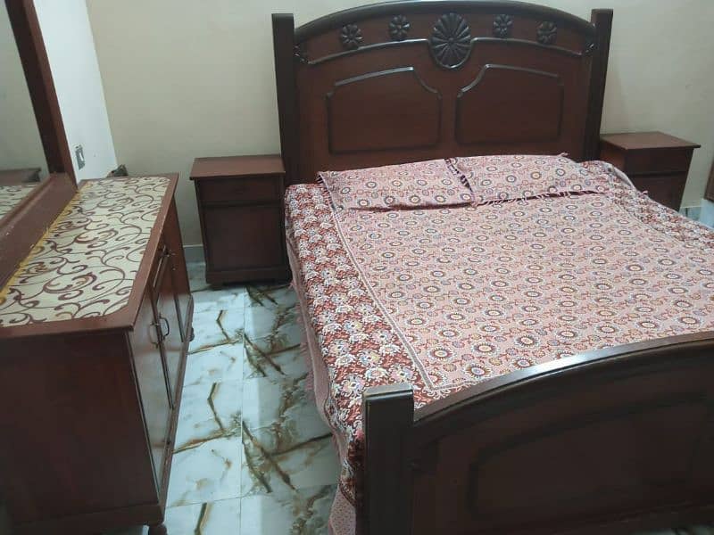 Bed Set For Sale without Mattress 3