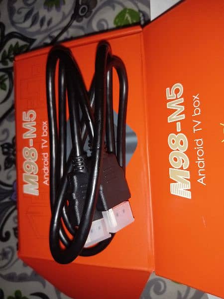 M98-m5 android box 4gb/32gb in new condition full smooth 3