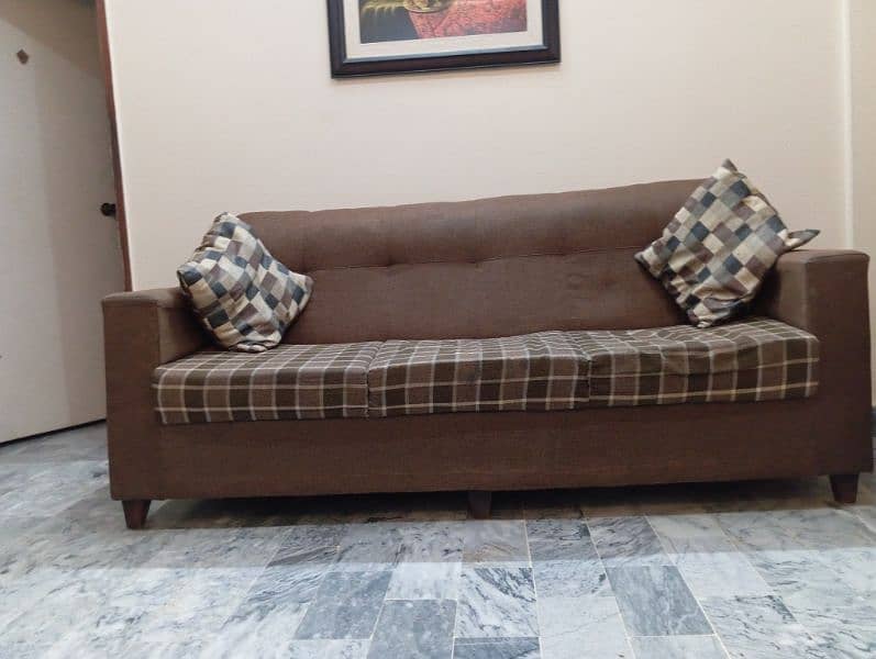 Stylish 3+2 Seater Sofa Set - Comfortable and Durable 0