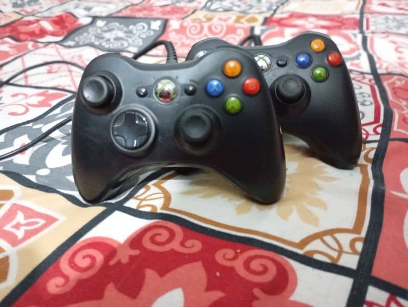 xbox 360 wired controllers 2